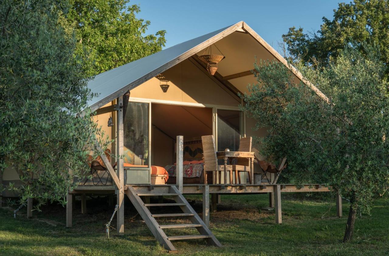 Glamping In Toscana, Luxury Tents In Agriturismo Biologico ソラーノ エクステリア 写真